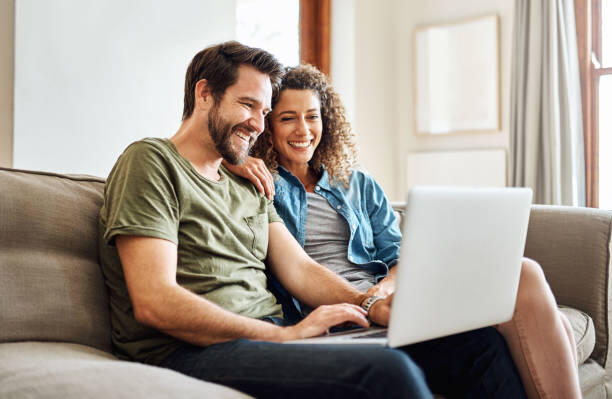 Виртуальные связи: понимание онлайн-знакомств и их влияние