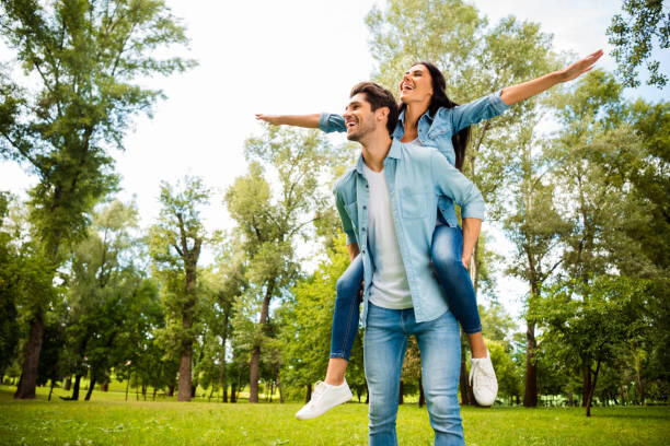 Преодоление расстояний: как интернет меняет наш подход к знакомствам