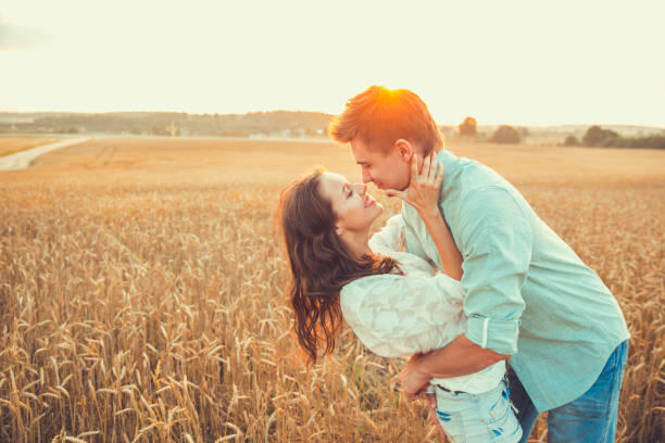 Знакомства и их роль в нашей жизни: какие возможности они открывают