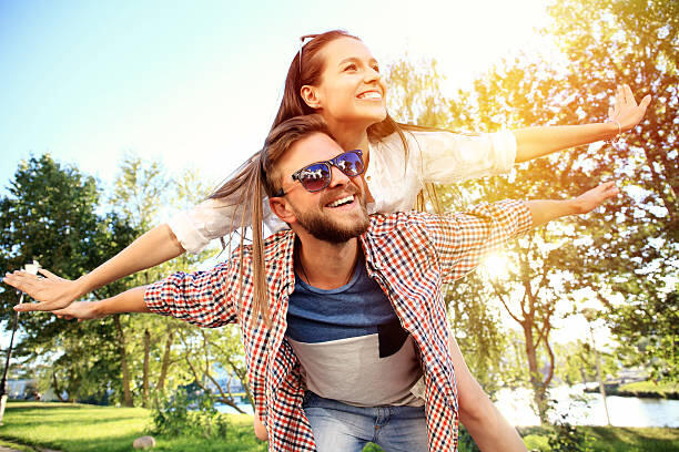 Начало общения на сайте знакомств: как создать первое впечатление