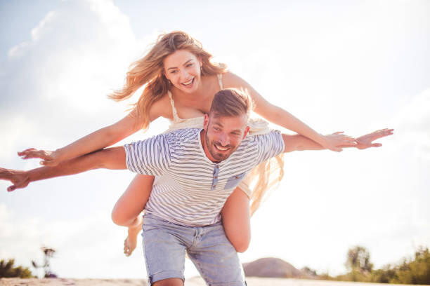 Начало общения на сайте знакомств: как сделать первый шаг