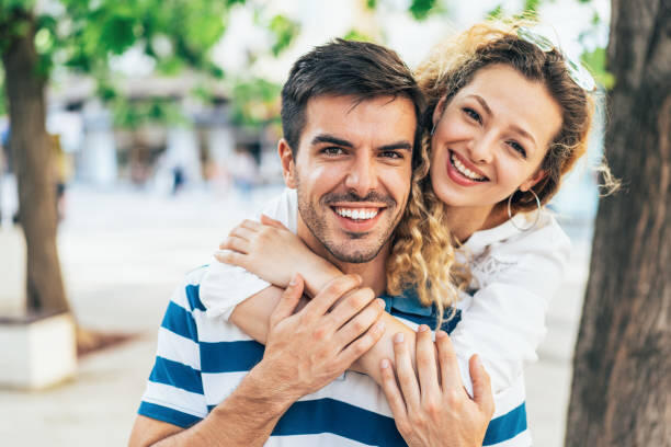 Начало общения на сайте знакомств: как избежать трудностей