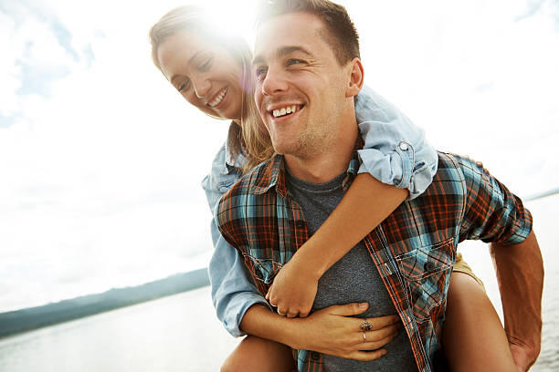 Начало общения на сайте знакомств: как подобрать тему для разговора