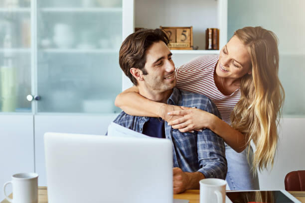 Начало общения на сайте знакомств: как сделать первый шаг к удачному знакомству