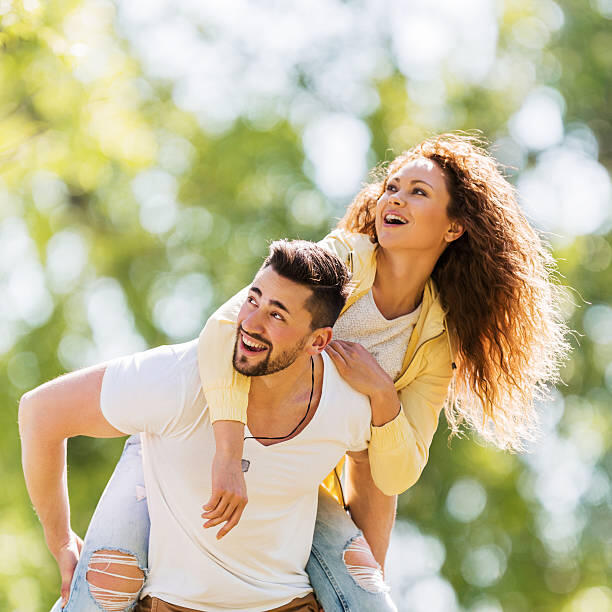 Как начать общение на сайте знакомств: секреты успешного старта