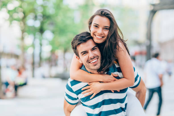 Как находить новых друзей и партнеров для отношений