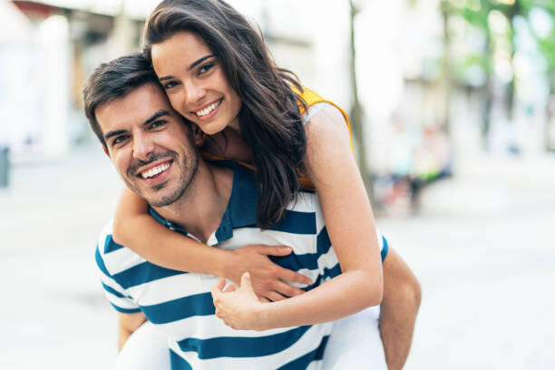 Как правильно начать общение на сайте знакомств: советы от экспертов