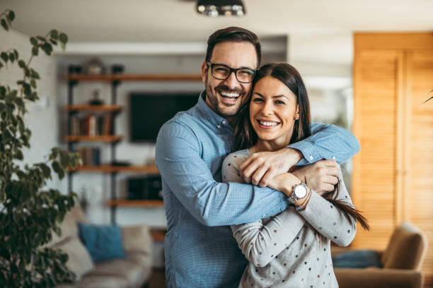 Начало общения на сайте знакомств: как сделать первый шаг к удачному знакомству