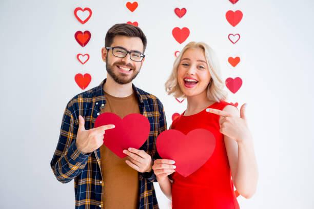 Как успешно начать общение на сайте знакомств: секреты первого контакта