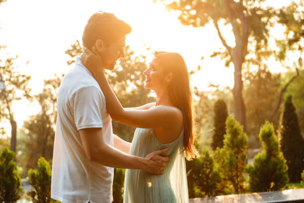 Начало общения на сайте знакомств: как сделать первый шаг к удачному знакомству