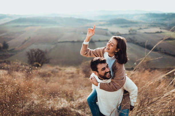 Психология знакомств: какие законы действуют в мире знакомств и отношений