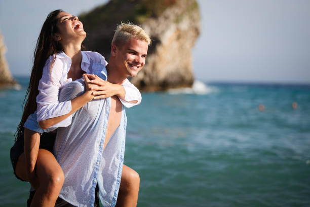 Зачем нам нужны знакомства и как они влияют на наше счастье