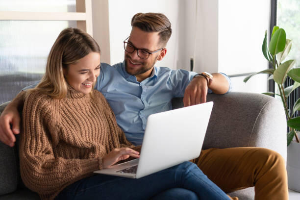 Начало общения на сайте знакомств: советы от экспертов