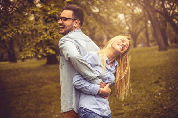 Зачем нам нужны знакомства и как они влияют на наше счастье