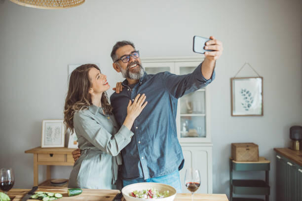 Знакомства на новый лад: как интернет меняет нашу жизнь