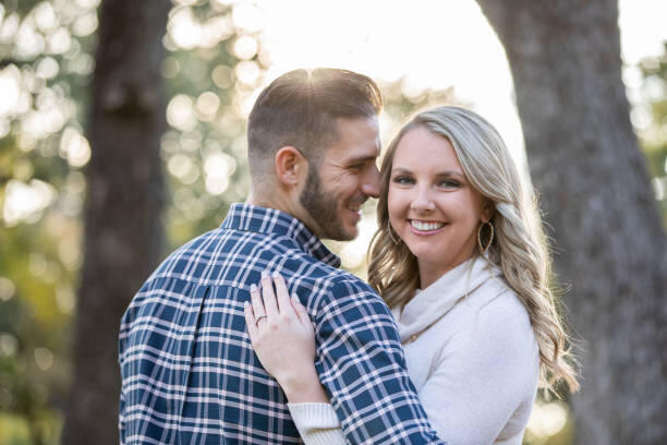 Начало общения на сайте знакомств: как привлечь внимание с первого слова