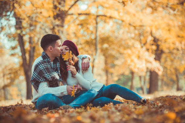 Начало общения на сайте знакомств: как привлечь внимание с первого сообщения