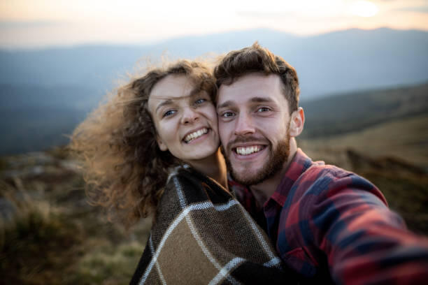 Знакомства и их роль в нашей жизни: какие возможности они открывают