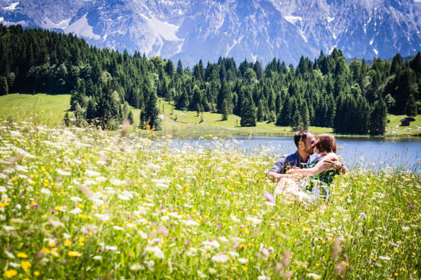Почему важно быть открытым к знакомствам и новым знакомым