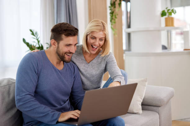 Начало общения на сайте знакомств: как сделать первый шаг