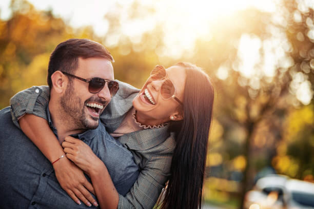 Начало общения на сайте знакомств: как создать приятное впечатление с первого обращения