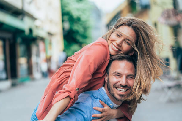 Начало общения на сайте знакомств: советы от экспертов