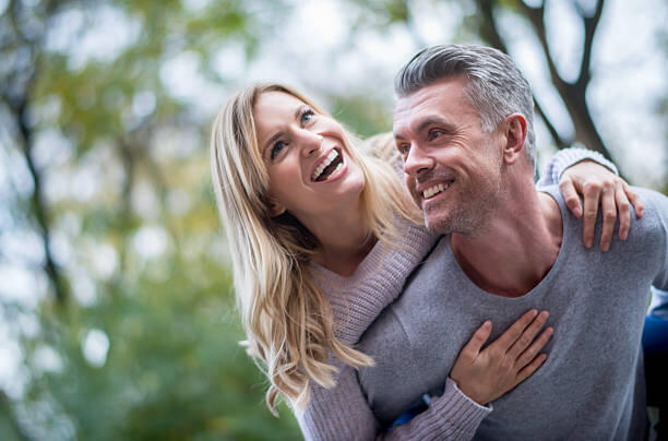 Психология знакомств: какие законы действуют в мире знакомств и отношений