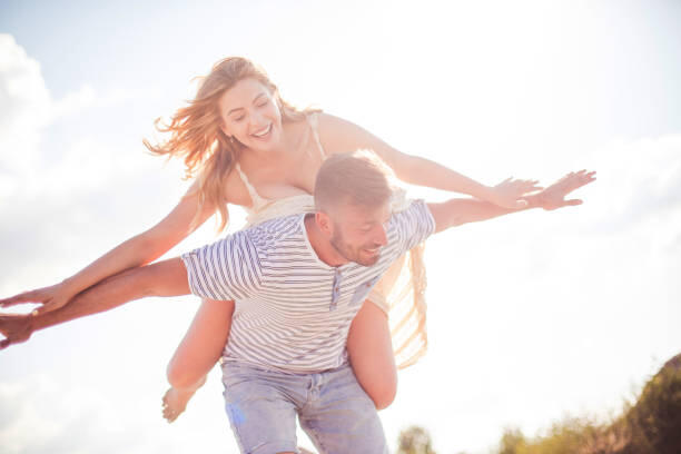 Начало общения на сайте знакомств: как создать первое впечатление