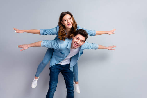 Начало общения на сайте знакомств: как сделать первый шаг к знакомству